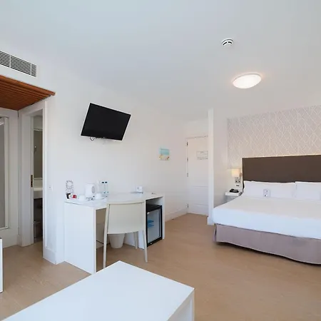 Arena - Adults Only 4*