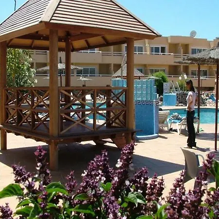 فندق Arena 4*