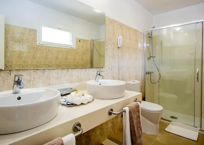 Arena - Adults Only 4*