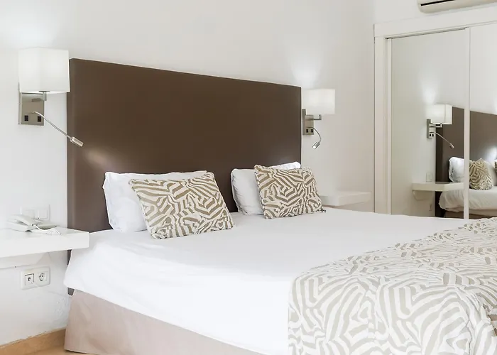 Arena - Adults Only 4* コラレホ