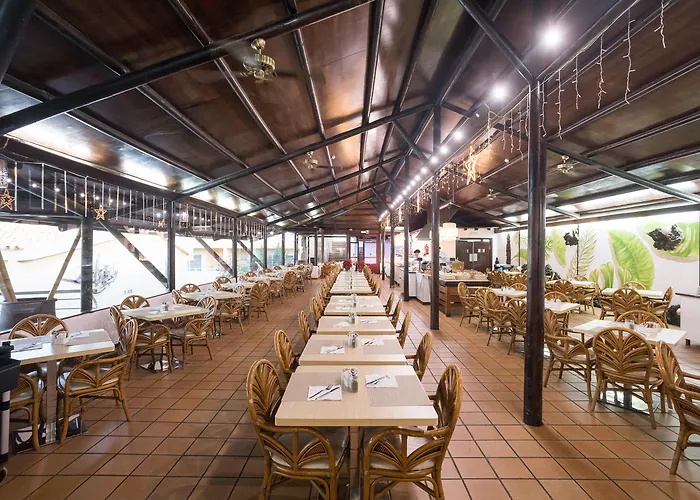 Arena - Adults Only 4* コラレホ