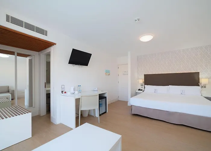 Arena - Adults Only 4*