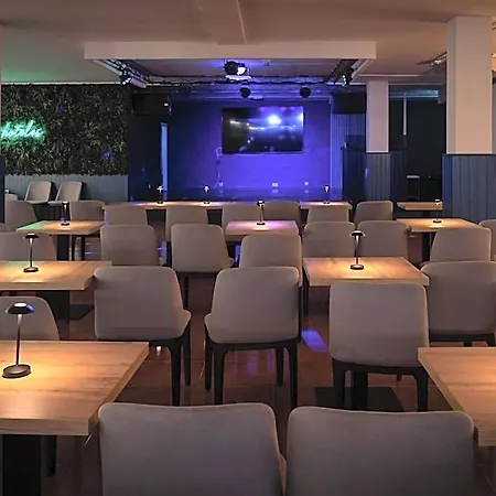 Hotell Arena - Adults Only
